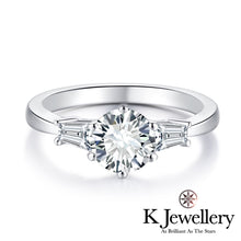 Load image into gallery viewer Moissanite Round Brilliant with Baguette Shape Ring Moissanite Round Six Claws with Baguette Shape Ring