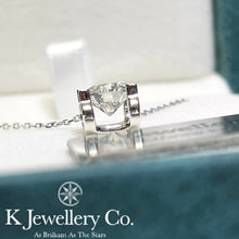 Load image into gallery viewer Moissanite Horns Necklace moissanite hollow high setting four prong necklace