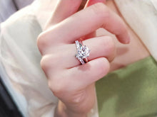 將圖片載入圖庫檢視器 Cubic Zirconia Stacking V-2 Ring 高碳鑽V字戒指