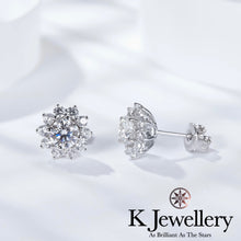 將圖片載入圖庫檢視器 Moissanite Sun Flower Ear Studs 莫桑石太陽花耳釘
