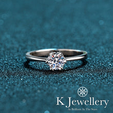 Load image into gallery viewer Moissanite Six Heart Prong Ring Moissanite heart-shaped six-prong ring