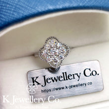 Load image into gallery viewer Moissanite 18K Gold Ring Moissanite four-leaf lucky stone ring