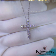 將圖片載入圖庫檢視器 Moissanite Cross Necklace 莫桑石十字架頸鍊