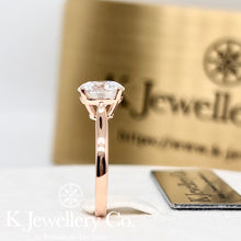 將圖片載入圖庫檢視器 Moissanite 18K Gold Classic Four Prong Ring 18K莫桑石經典四爪戒指