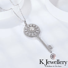 將圖片載入圖庫檢視器 Moissanite Sun Pave Key Necklace莫桑石太陽鑰匙頸鏈
