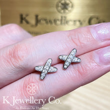 將圖片載入圖庫檢視器 Moissanite Cross Ear Studs 莫桑石交叉耳釘