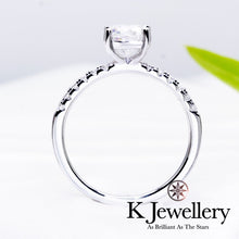 將圖片載入圖庫檢視器 Moissanite Four Claws paved Ring 莫桑石四爪全石戒指