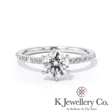 將圖片載入圖庫檢視器 Moissanite Six Prong Paved Ring 莫桑石幼臂高鑲六爪戒指