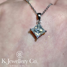 將圖片載入圖庫檢視器 Moissanite Princess Cut Necklace 莫桑石公主方頸鏈