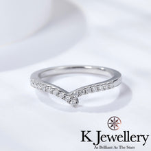 Load image into gallery viewer Moissanite V-2 Stacking Ring Moissanite V-shaped arrangement