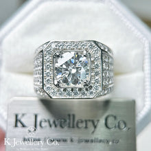 將圖片載入圖庫檢視器 Moissanite Luxurious Set Men Ring 莫桑石滿鑽豪華鑲嵌男戒
