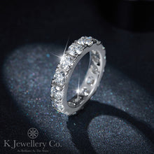 Load image into gallery viewer Moissanite Full Paved Brilliant Stacking Ring Moissanite full circle 30-point stone ring
