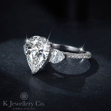 將圖片載入圖庫檢視器 Moissanite 5ct+1.72ct Pear Brilliant Ring 莫桑石華麗5卡+1.72卡水滴型愛心戒指
