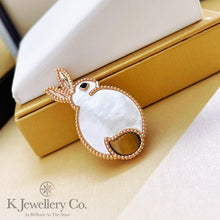Load image into gallery viewer Tiger&#39;s Eye Mother of Pearl Brooch White Fritillary Tiger Eye Stone Rabbit Brooch 
