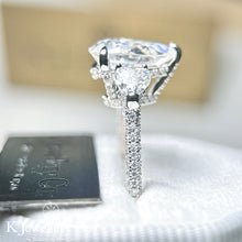 將圖片載入圖庫檢視器 Moissanite 5ct+1.72ct Pear Brilliant Ring 莫桑石華麗5卡+1.72卡水滴型愛心戒指
