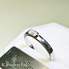 將圖片載入圖庫檢視器 Moissanite Emerald Ring 莫桑石簡約祖母綠切戒指
