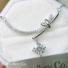 Load image into gallery viewer Moissanite Knot 1ct Necklace Moissanite Knot necklace
