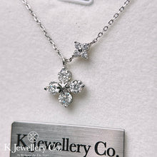 Load image into gallery viewer Moissanite Lucky Clover Necklace Moissanite four-leaf clover mother-in-law necklace
