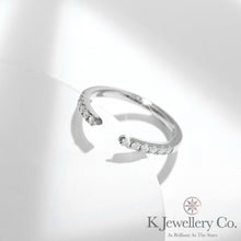 Load image into gallery viewer Moissanite Stacking Ring 全莫桑石排戒
