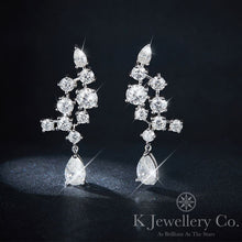 Load image into gallery viewer Moissanite Luxury Cluster Pear Earrings Moissanite pear-shaped diamond cluster earrings
