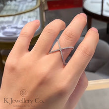 將圖片載入圖庫檢視器 Moissanite Cross Ring 莫桑石交叉戒指
