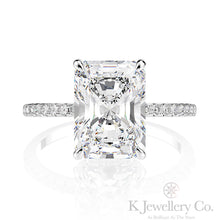 Load image into gallery viewer Moissanite Radiant Cut/ Emerald Cut 4ct Ring Moissanite Emerald Cut/ Radiant Cut Ring
