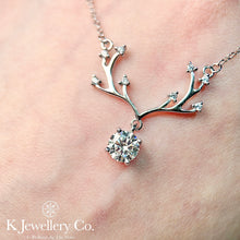 將圖片載入圖庫檢視器 Moissanite Deer 1ct Necklace 莫桑石小鹿1卡頸鏈
