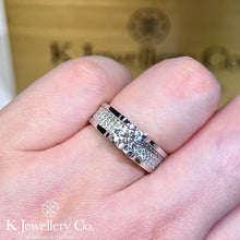 將圖片載入圖庫檢視器 Moissanite Men Horn Paved Ring 莫桑石男款牛角微鑲戒指
