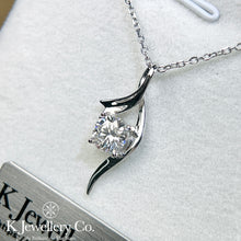 Load image into gallery viewer Moissanite Ribbon Luster Necklace Moissanite Ribbon Sparkling Necklace
