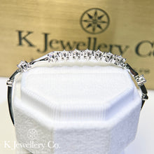 Load image into gallery viewer Moissanite Star River Bracelet Moissanite Star River Bracelet
