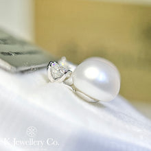 Load image into gallery viewer Moissanite Pearl Earrings Moissanite Pearl Earrings
