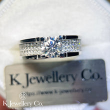 將圖片載入圖庫檢視器 Moissanite Men Horn Paved Ring 莫桑石男款牛角微鑲戒指
