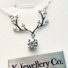 將圖片載入圖庫檢視器 Moissanite Deer 1ct Necklace 莫桑石小鹿1卡頸鏈
