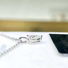 Load image into gallery viewer Moissanite Pear Necklace Moissanite pear-shaped clear set necklace

