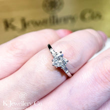 將圖片載入圖庫檢視器 Moissanite Heart Ring 莫桑石心型唯一戒指
