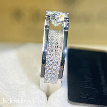 將圖片載入圖庫檢視器 Moissanite Men Horn Paved Ring 莫桑石男款牛角微鑲戒指
