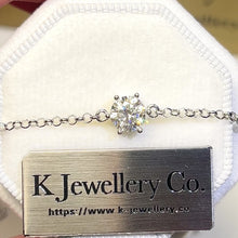 將影片載入圖庫檢視器並播放，Moissanite Classic Six Prong Bracelet 莫桑石經典六爪手鏈
