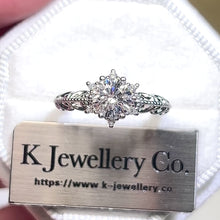 將影片載入圖庫檢視器並播放，Moissanite Vintage Noble Ring 莫桑石復古皇室戒指
