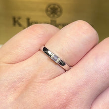 將影片載入圖庫檢視器並播放，Moissanite Emerald Ring 莫桑石簡約祖母綠切戒指
