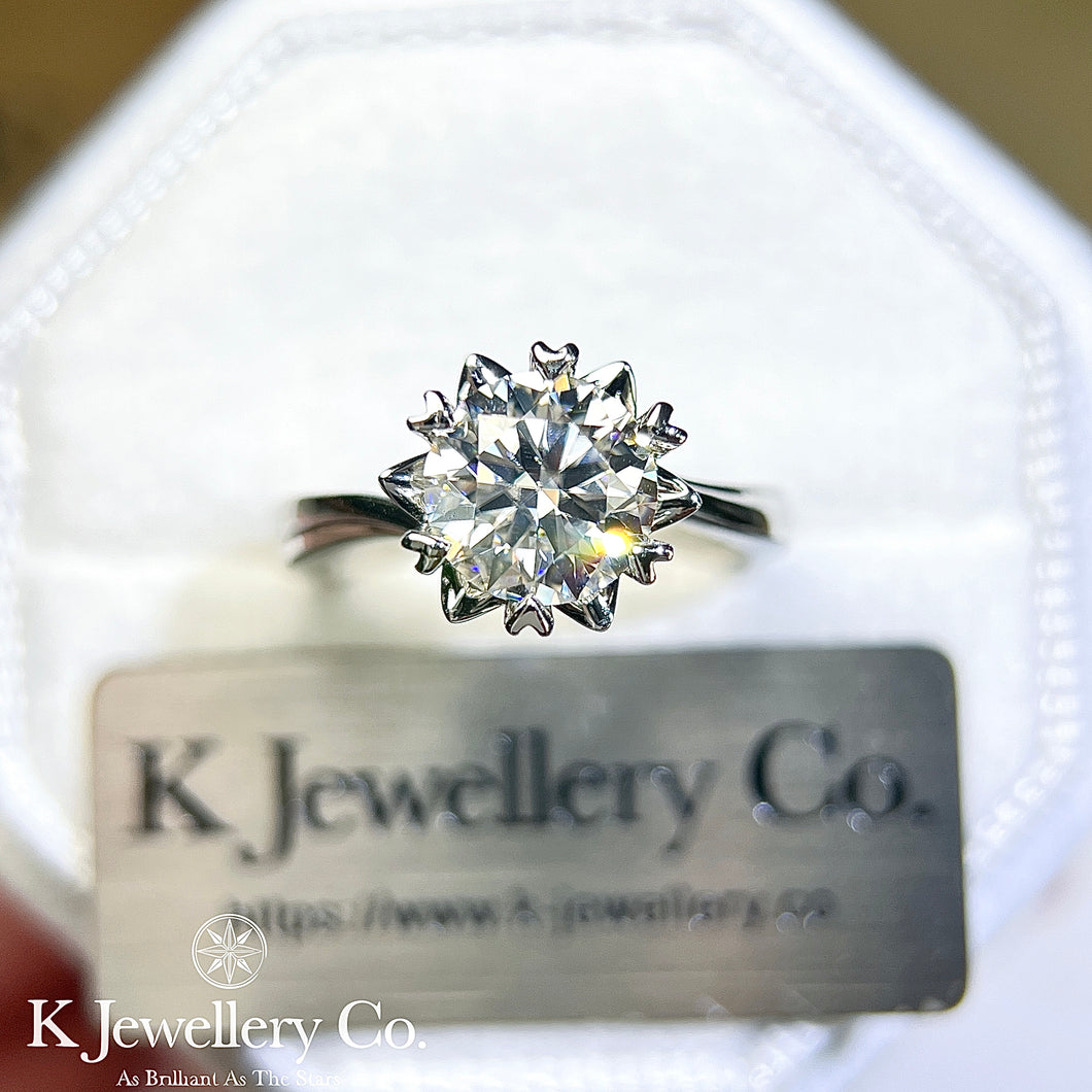 Moissanite Snow Heart Prong Ring 莫桑石雪花扭臂戒指