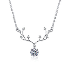 Load image into gallery viewer Moissanite Deer 1ct Necklace Moissanite Deer 1 card necklace
