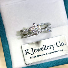 將圖片載入圖庫檢視器 Moissanite Eternity Love Ring 莫桑石永恆的愛戒指
