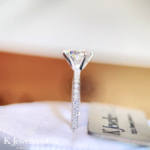 Load image into gallery viewer Moissanite Six Prong Paved Ring Moissanite small arm high set six claw ring
