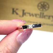 將影片載入圖庫檢視器並播放，Moissanite Couple Princess Cut Ring 莫桑石公主方石情侶戒指
