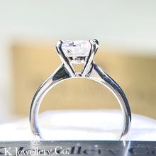 將圖片載入圖庫檢視器 Moissanite Classic Four Claws Ring莫桑石經典四爪清鑲戒指
