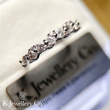 將圖片載入圖庫檢視器 Moissanite Star Light Ring 莫桑石繁星排戒指
