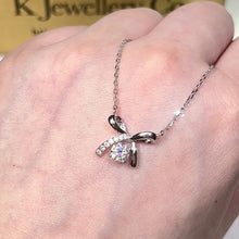 將影片載入圖庫檢視器並播放，Moissanite Bowknot Necklace 莫桑石蝴蝶結頸鏈
