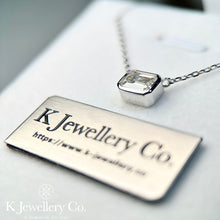 Load image into gallery viewer Moissanite Emerald Cut Necklace Moissanite Emerald Cut 1 Card Necklace
