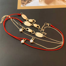 將圖片載入圖庫檢視器 Diamond 18K Gold 0.1ct Rabbit redline Bracelet 18K天然鑽石小兔子10分紅繩/K金手鏈
