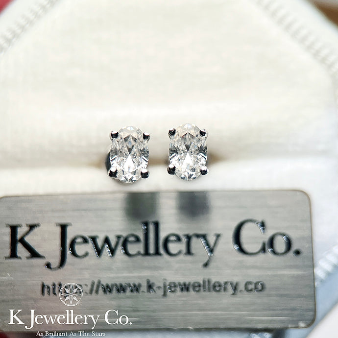 Moissanite Oval Cut Earrings 莫桑石橢圓形切耳環